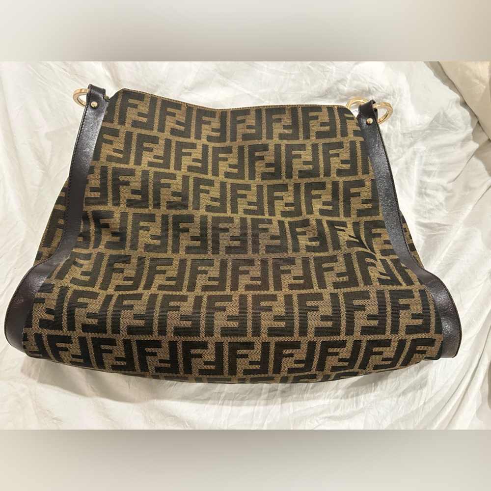 Vintage Fendi Large Cross Body Bag: AUTHENTIC!